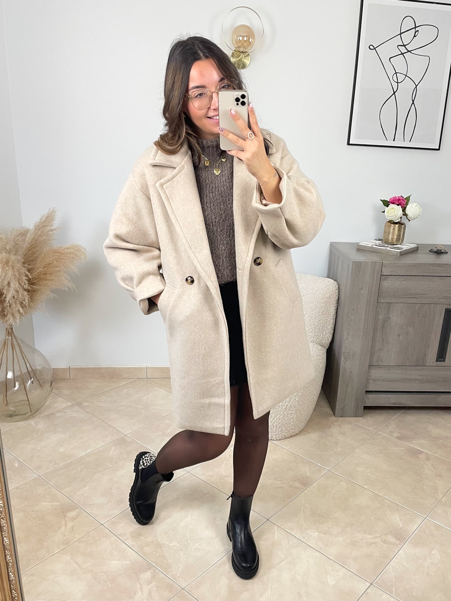 𝗣𝗿𝗲́-𝗰𝗼𝗺𝗺𝗮𝗻𝗱𝗲 • MANTEAU SOLA - BEIGE